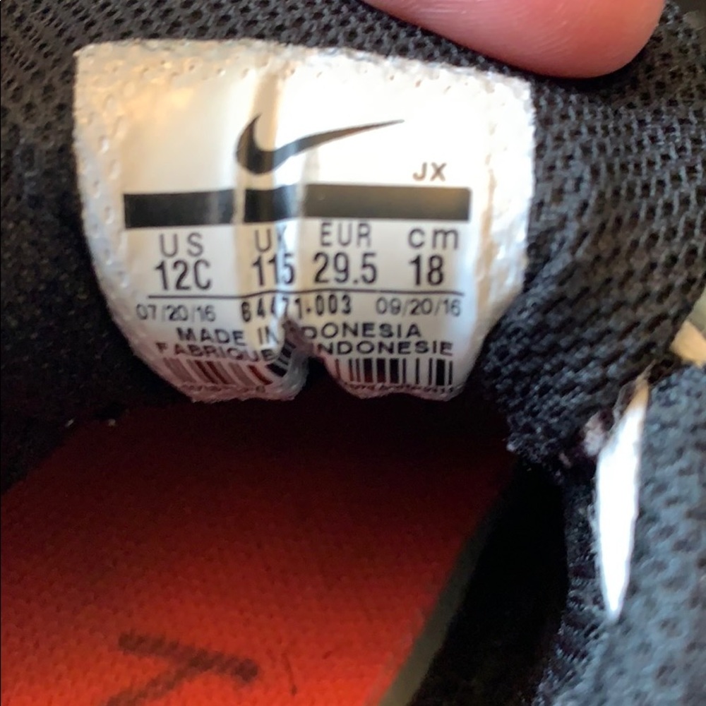 🖤💕 Nikes 💕🖤 - Picture 7 of 8